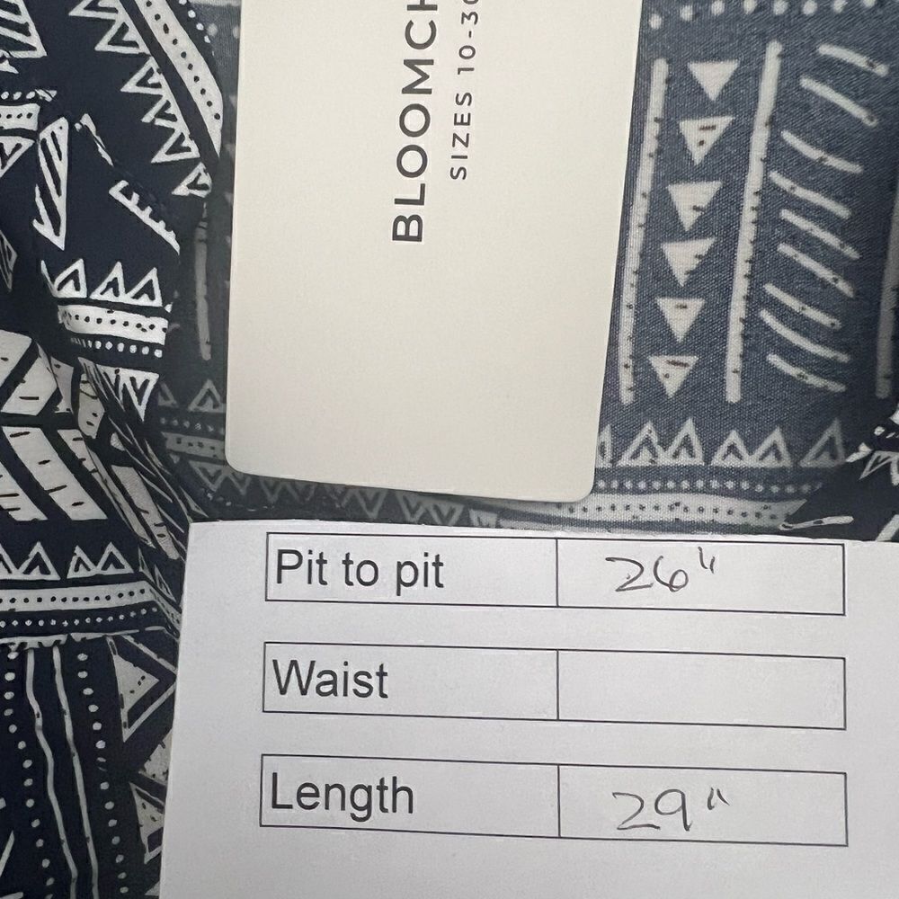 Bloomchic Geometric Print Top Navy - Picture 6 of 6